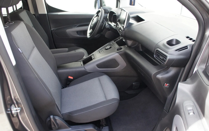 Toyota Proace City Verso cena 143900 przebieg: 31000, rok produkcji 2023 z Kępice małe 497